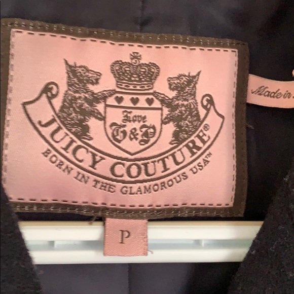 Blazer - Picture 3 of 7